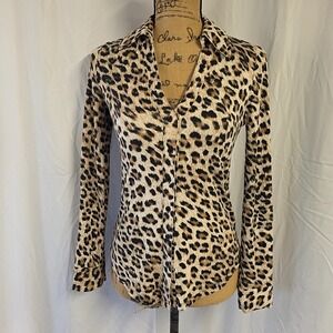 Truth Womens sz XS Top Leopard Button Up Long Sleeve Collar V Neck Indie y2k